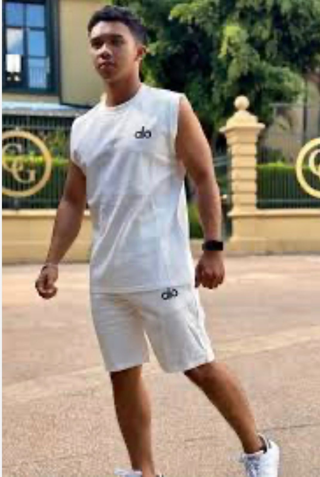 alo two pieces outfit - Image 5