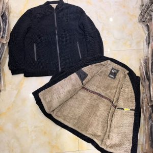 Quality and strong jacket with fur inside